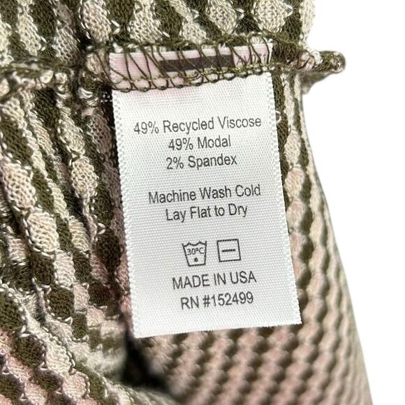 Amour Vert Black and White Maxi Dress - Picture 4 of 6